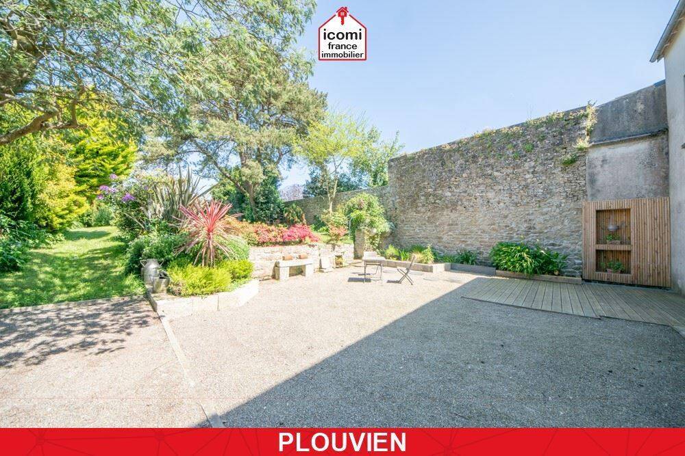 Maison à PLOUVIEN