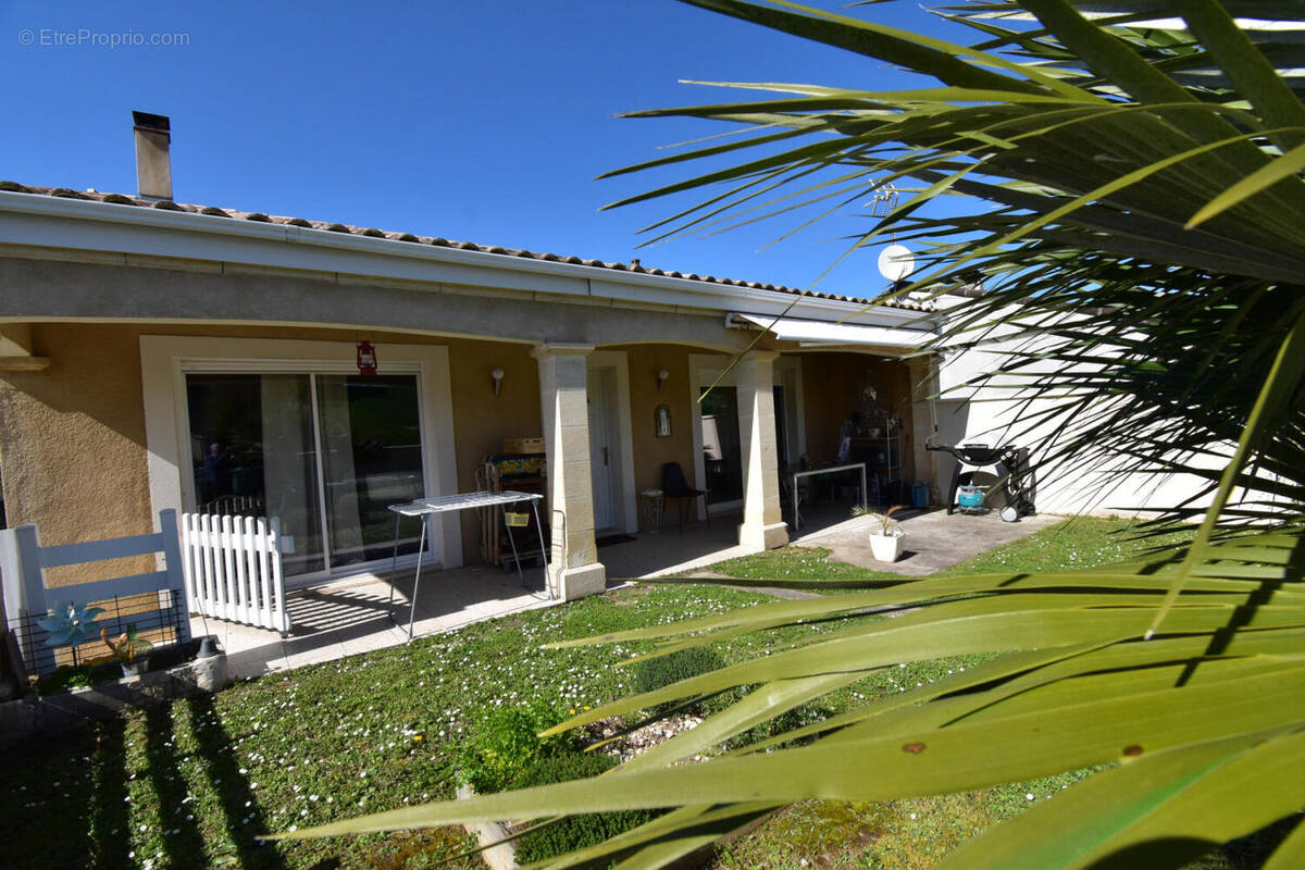 DSC_0086 - Maison à CHAMPNIERS