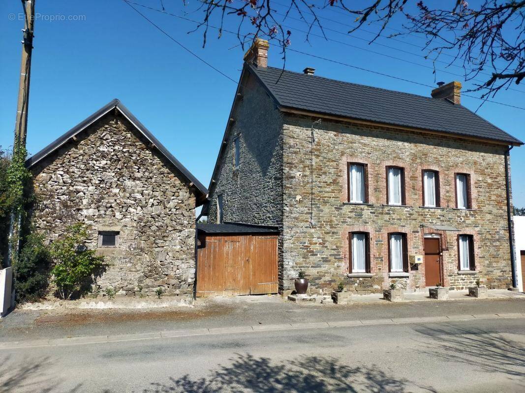 Maison à JAVRON-LES-CHAPELLES