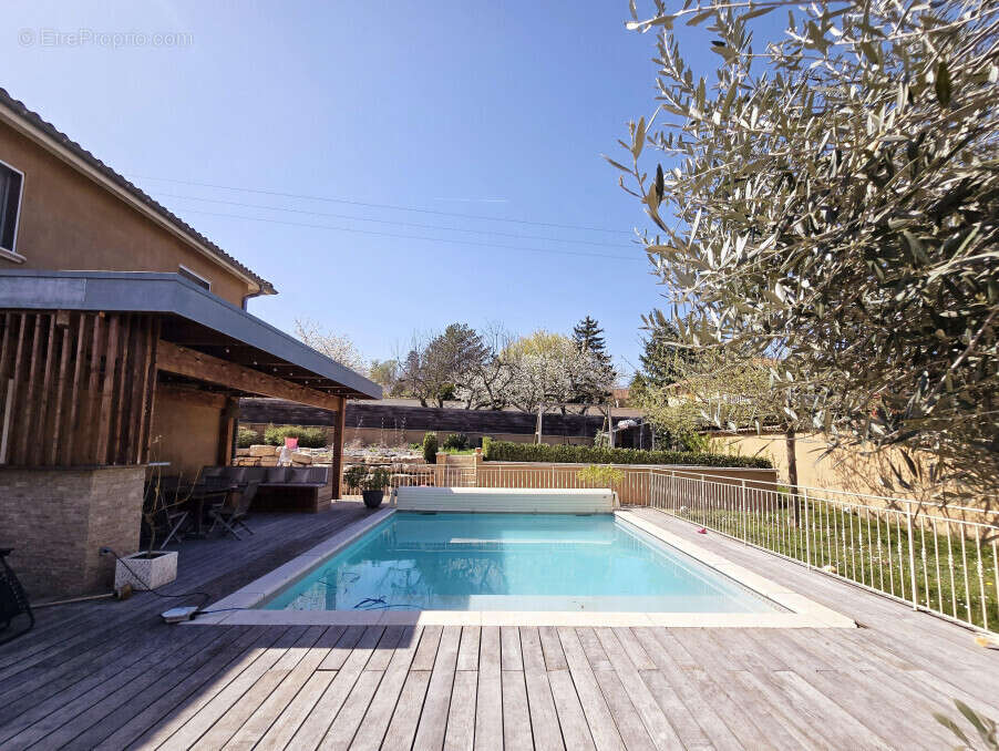 Maison à LACHASSAGNE