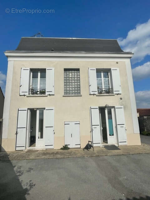 Appartement à ANGERVILLE