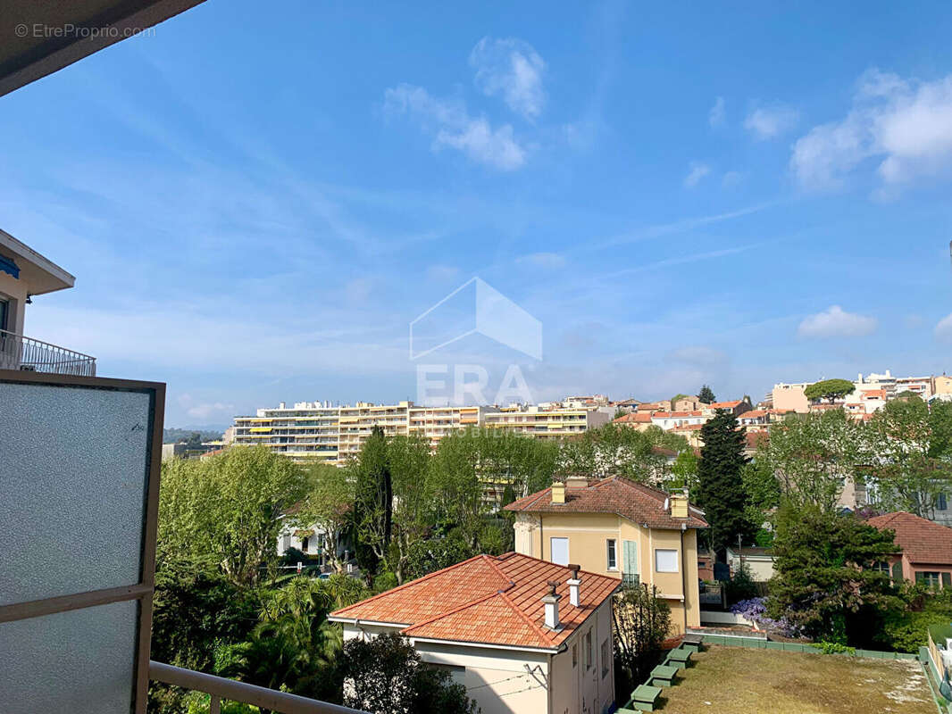 Appartement à LE CANNET
