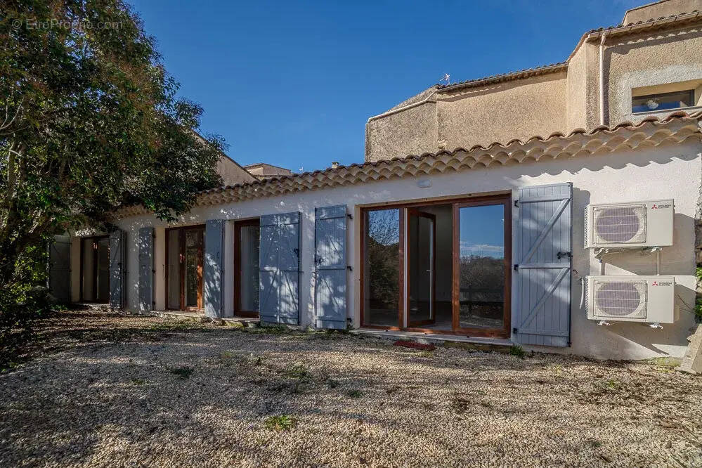 Photo 1 - Maison à LA MOTTE-D&#039;AIGUES