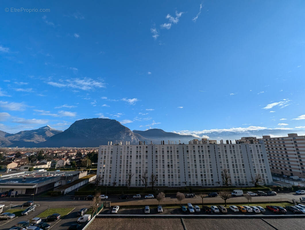 Appartement à SASSENAGE