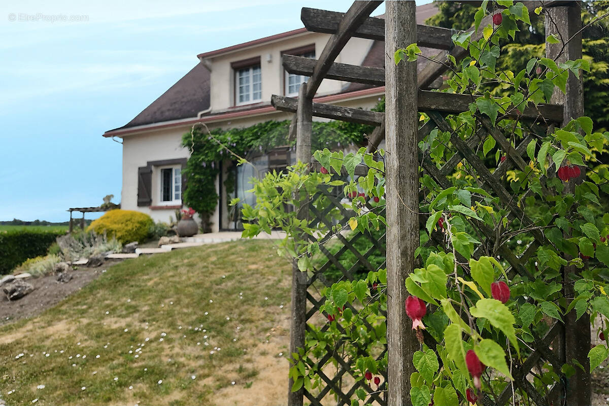 Maison à MARIGNY-LES-USAGES