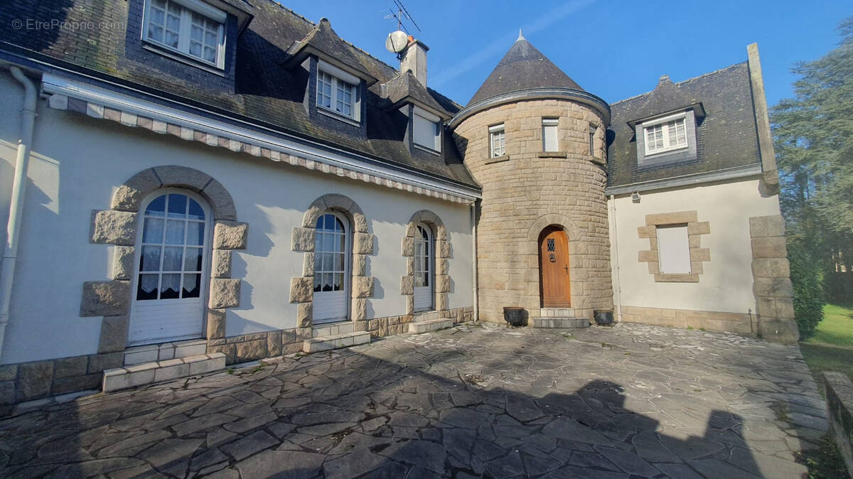 Maison à LECOUSSE
