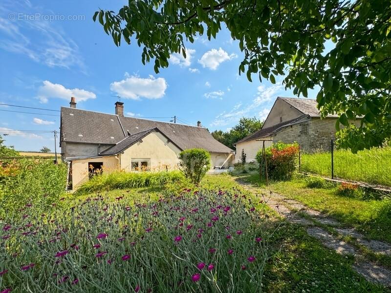 Maison à CHATILLON-EN-BAZOIS