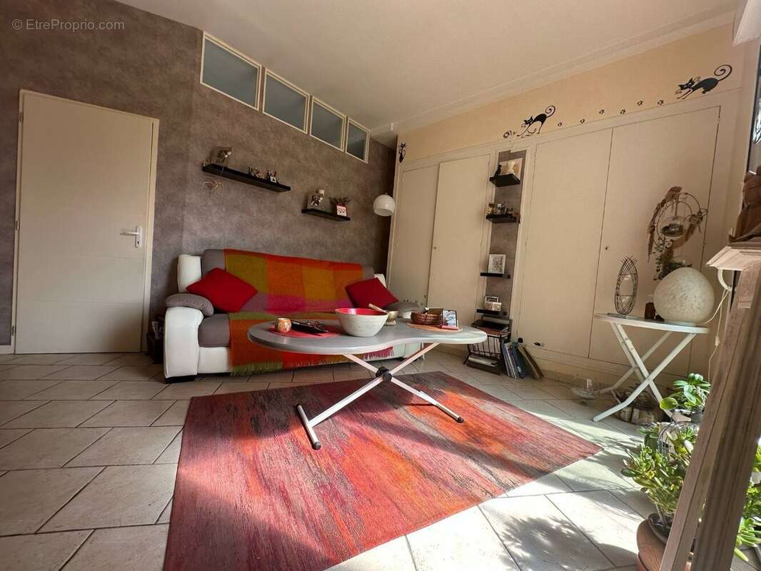 Maison à LONGUE-JUMELLES