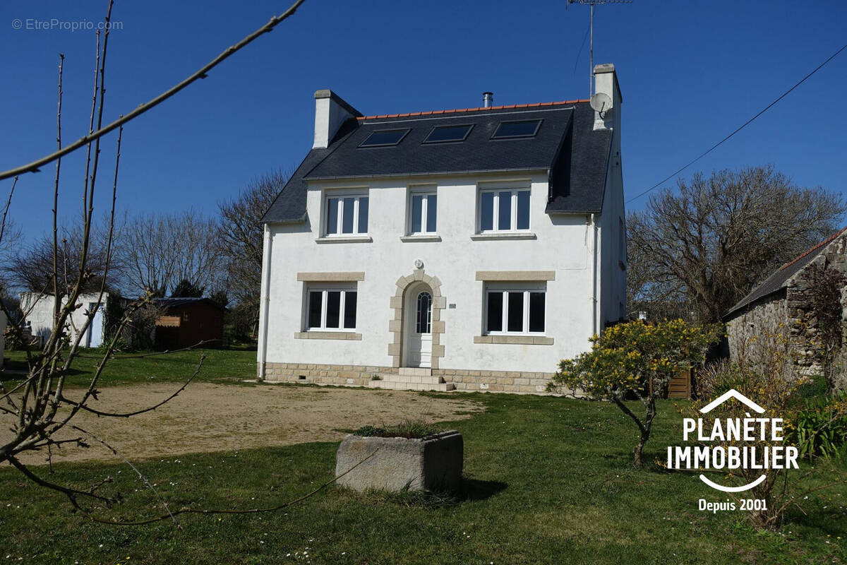 Maison à PLOGOFF