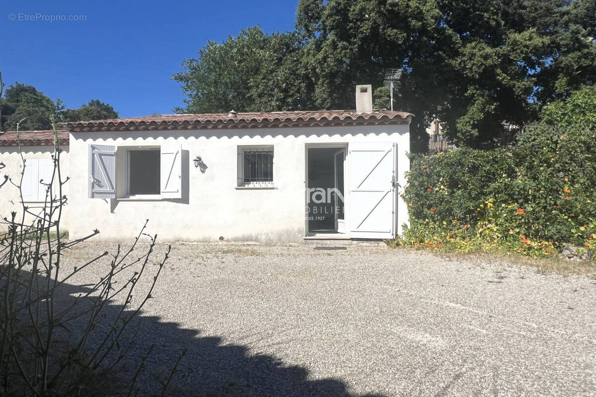 Maison à TRANS-EN-PROVENCE