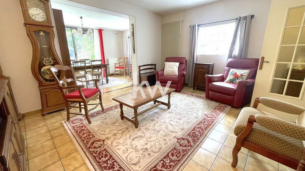 Maison à VERT-LE-GRAND