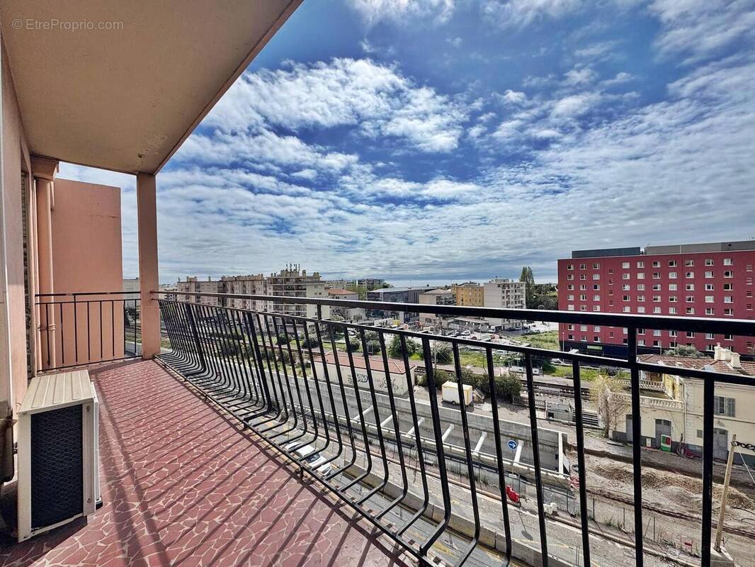   - Appartement à NICE
