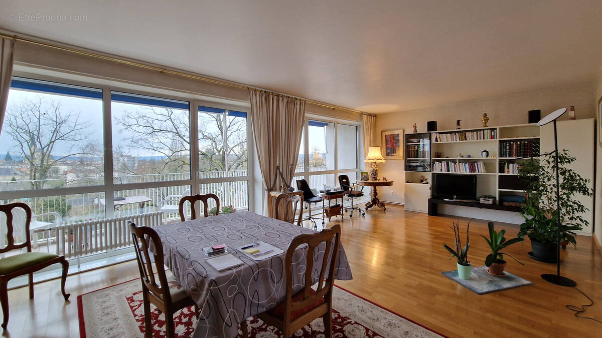 Appartement à MONTIGNY-LES-METZ