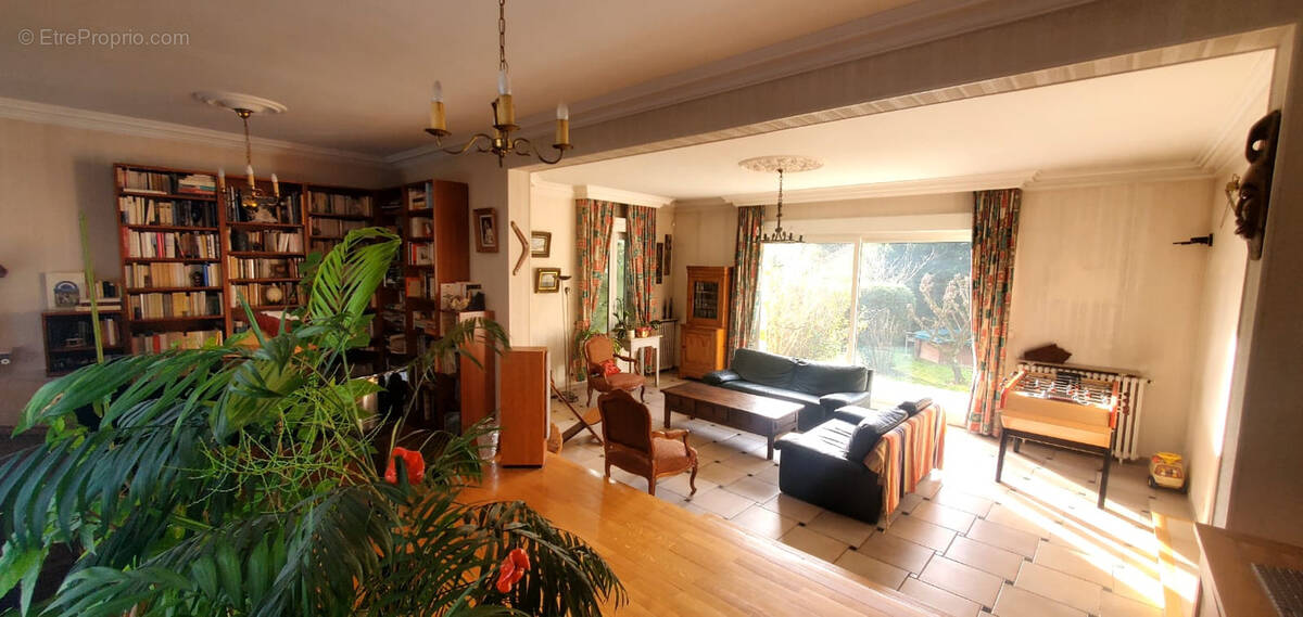 Maison à VAIRES-SUR-MARNE