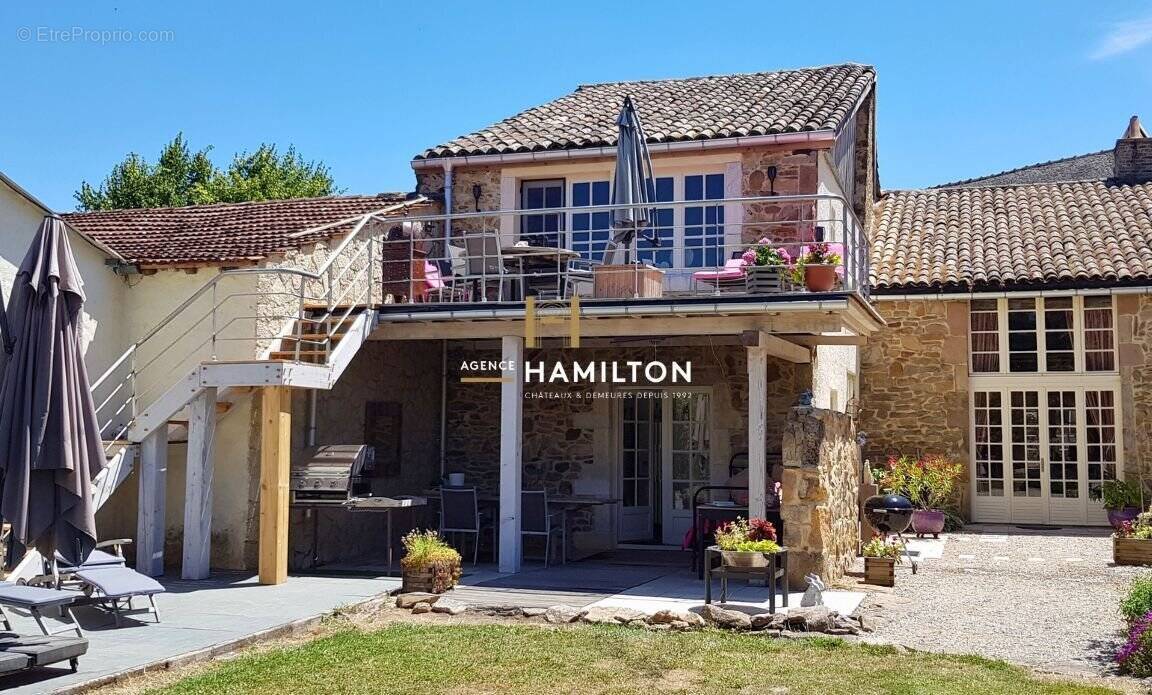 Maison à MONESTIES