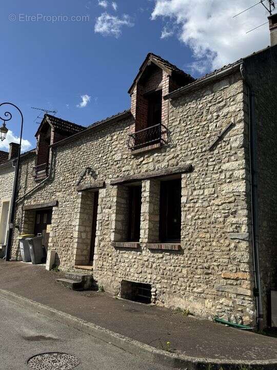 Maison à ETAMPES