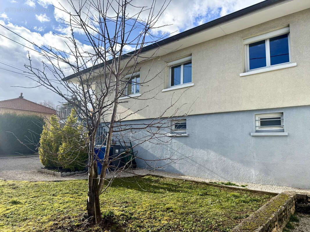 Maison à THISE