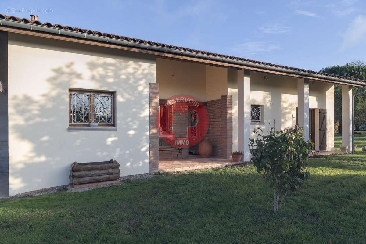 Maison à CADOURS