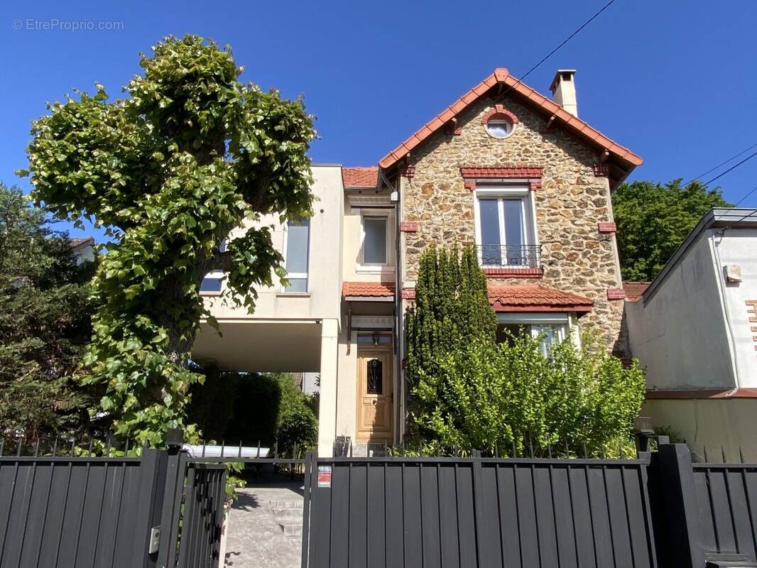Maison à LIVRY-GARGAN