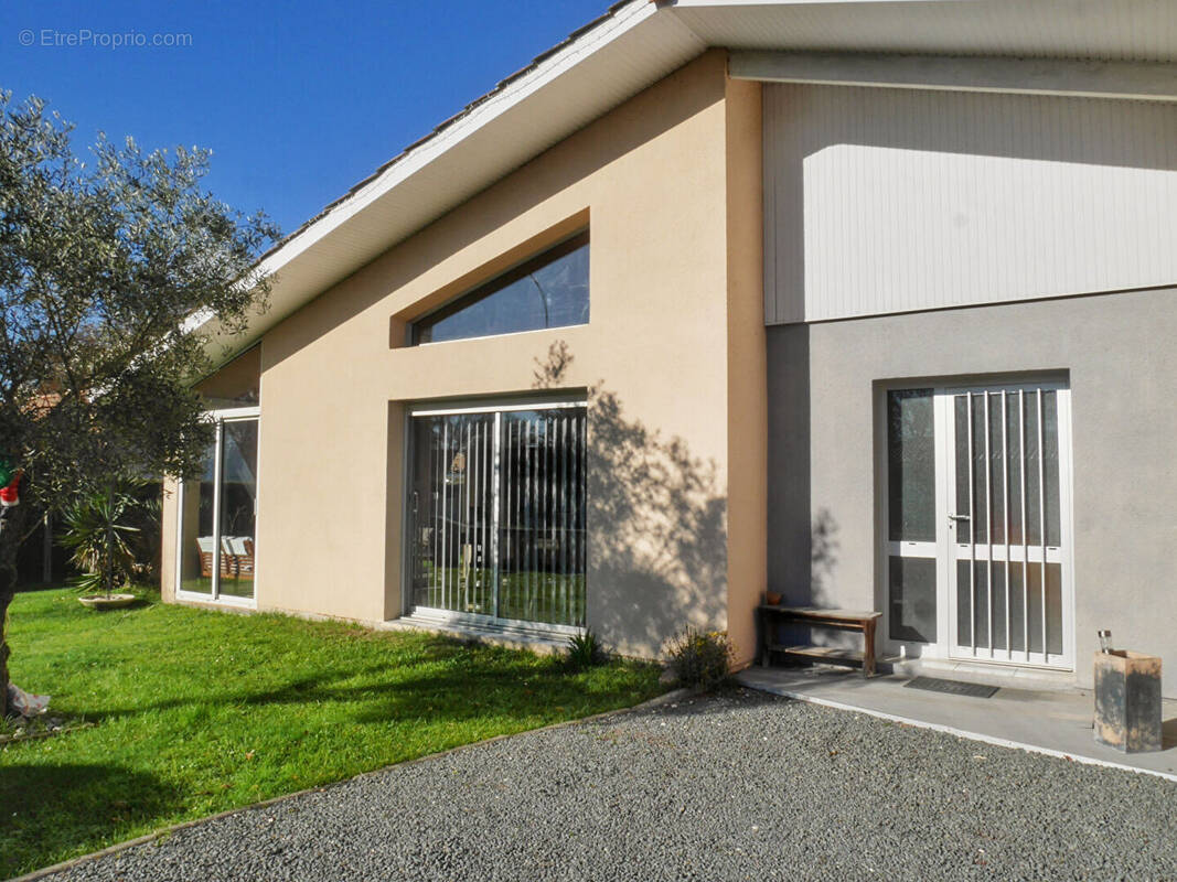 Maison à CANEJAN
