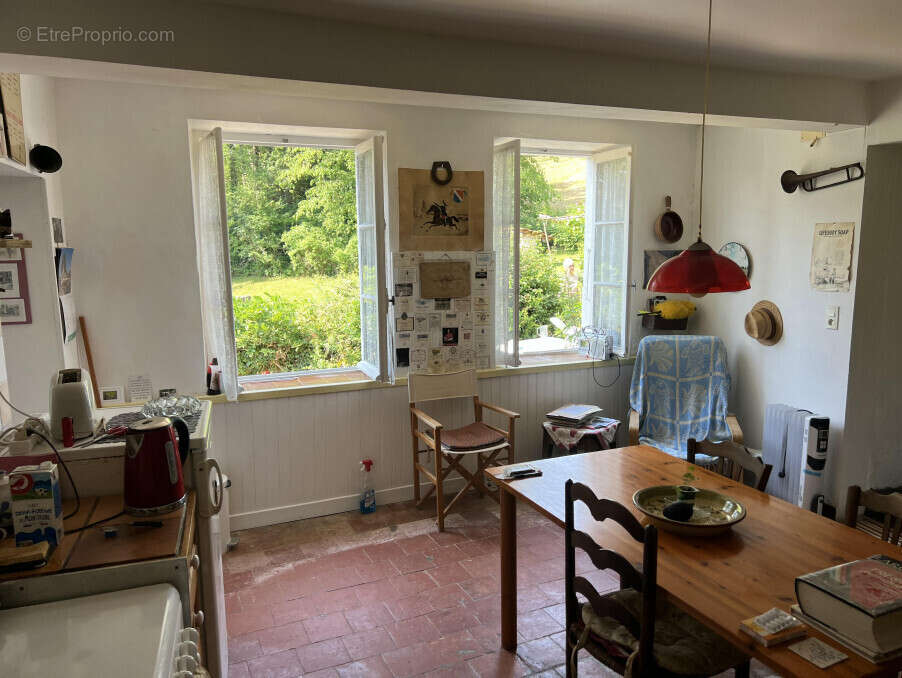 Maison à LA CLAYETTE