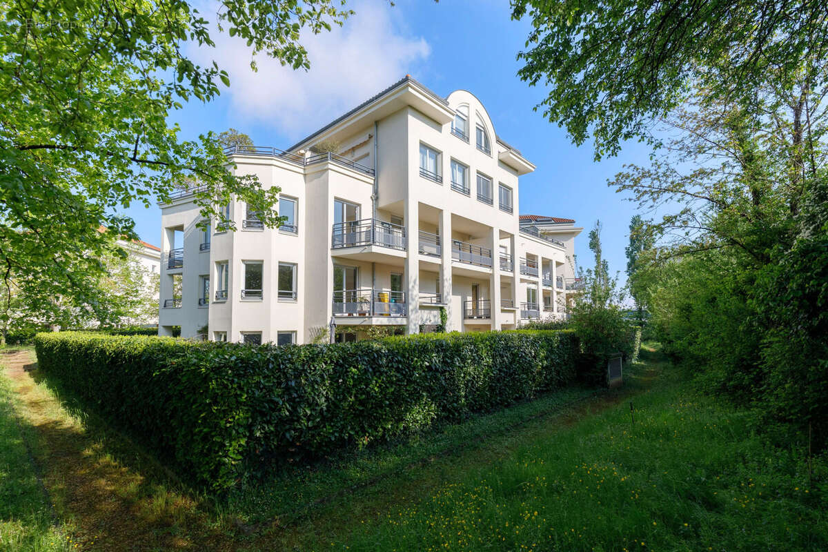 Appartement à BRON