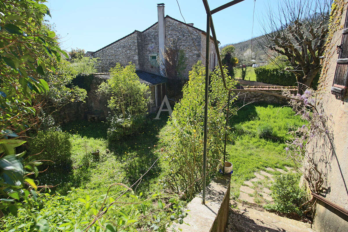 Maison à PRAYSSAC