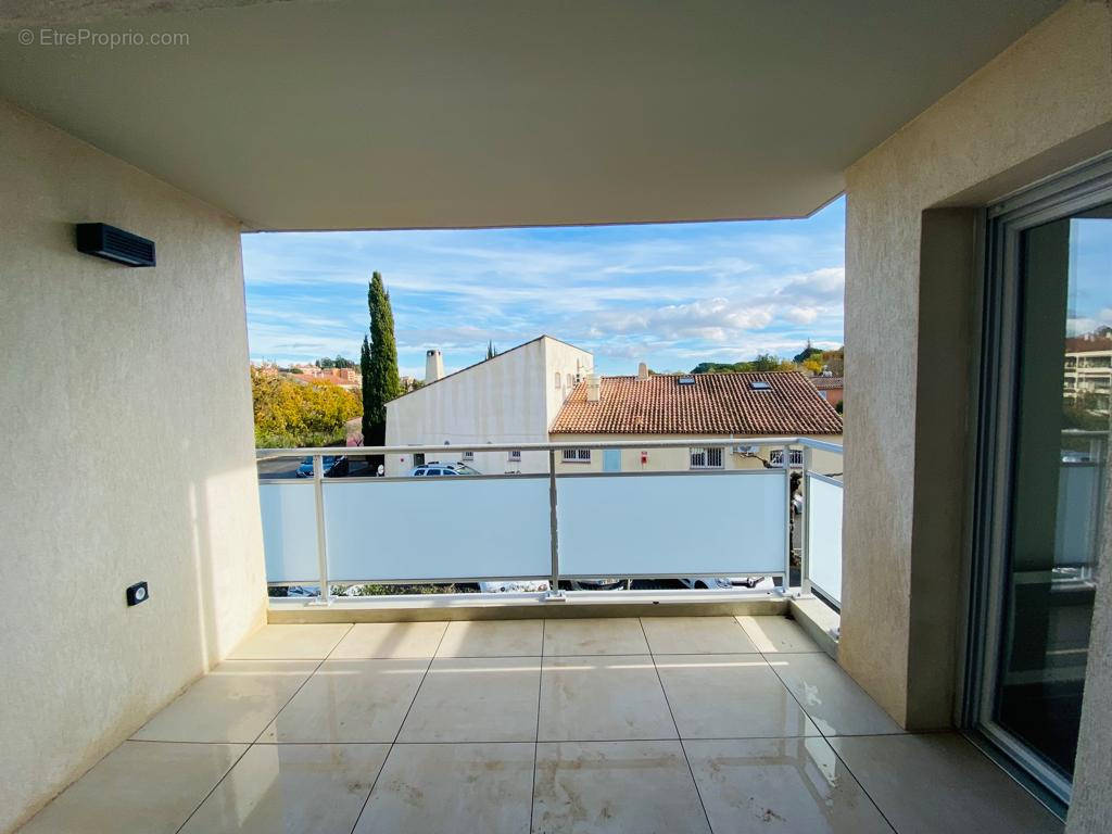 Appartement à COGOLIN