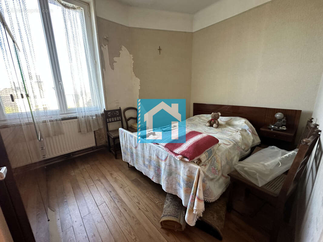 Maison à REFFUVEILLE