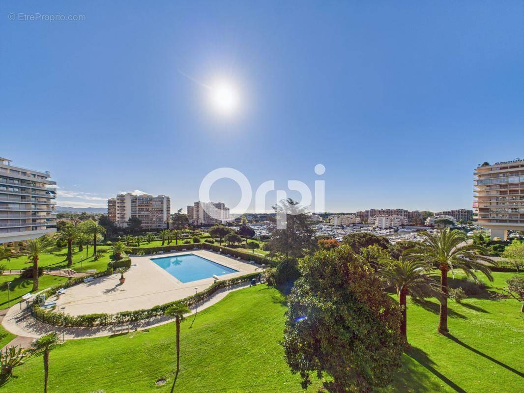 Appartement à MANDELIEU-LA-NAPOULE