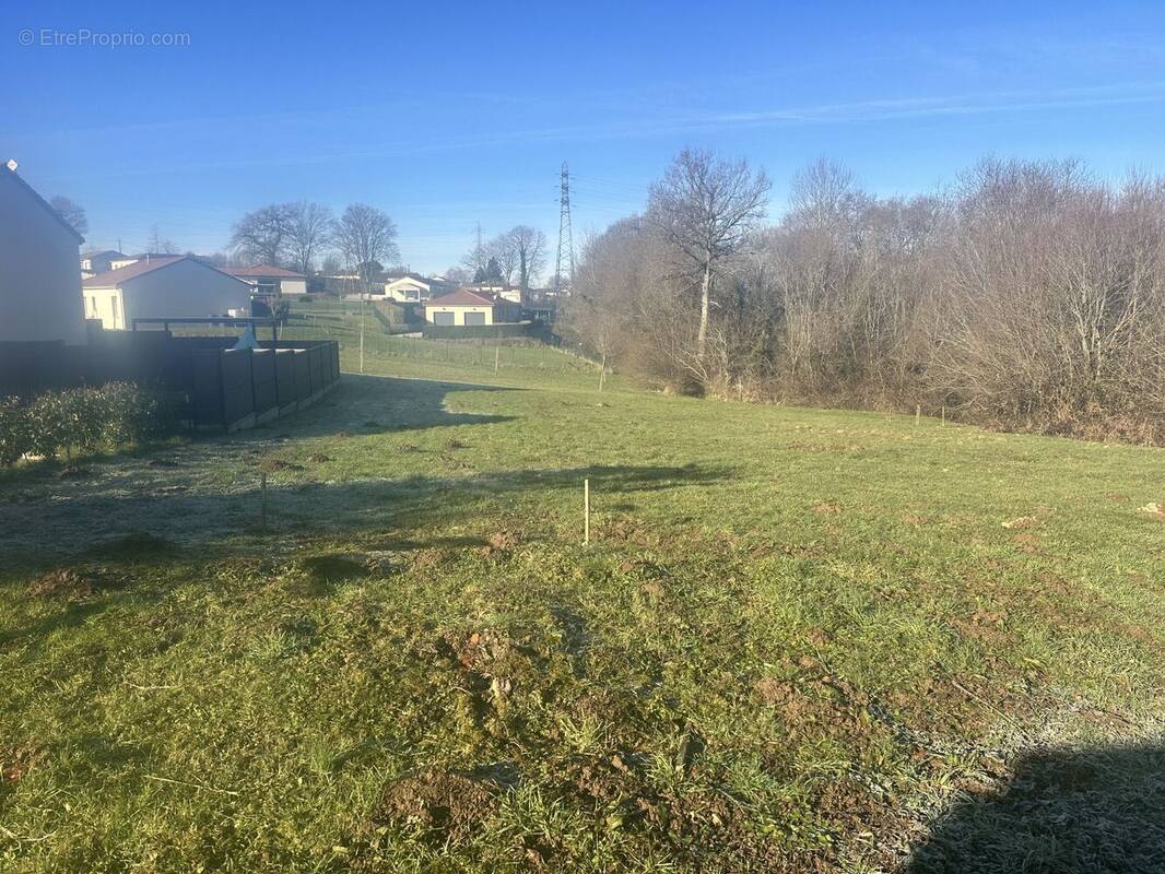 Terrain à LE VIGEN