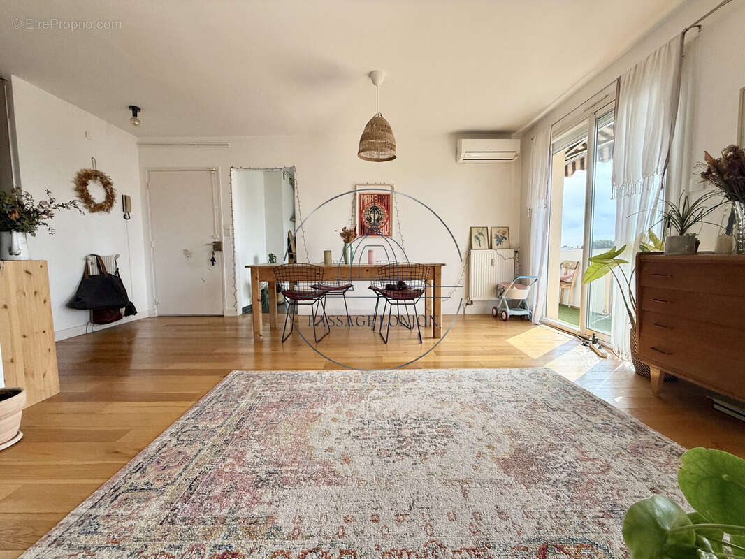 Appartement à CASTELNAU-LE-LEZ