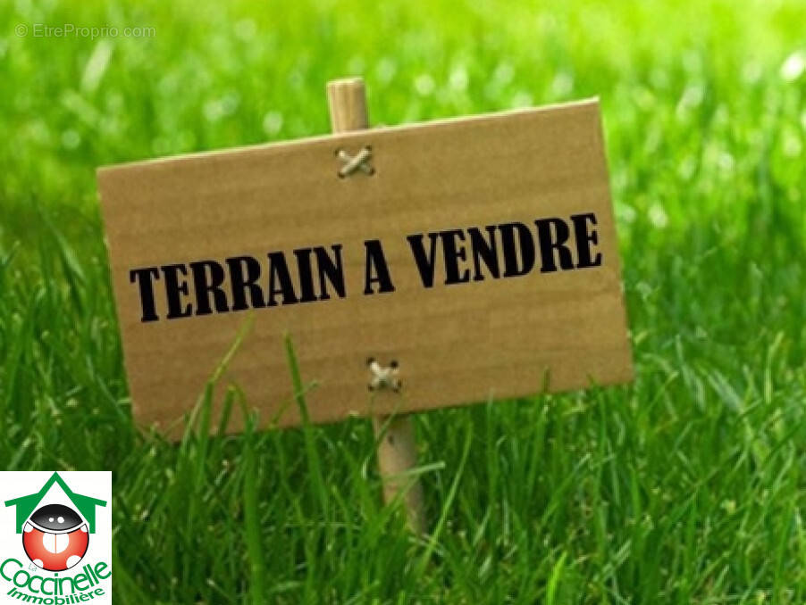 Terrain à LEOGNAN