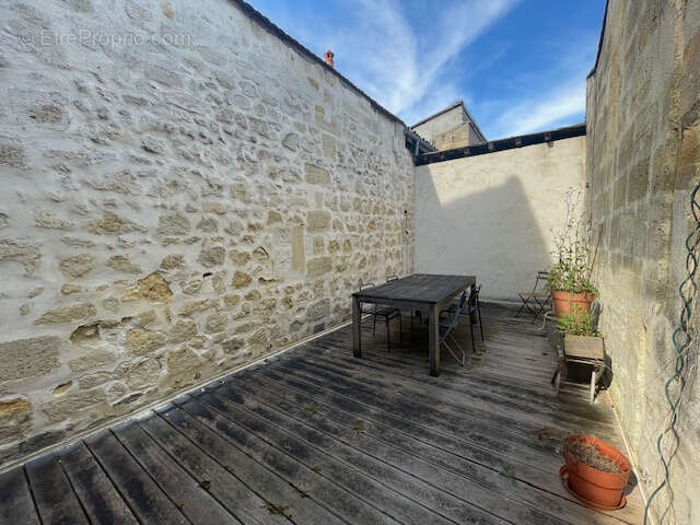 Appartement à BORDEAUX