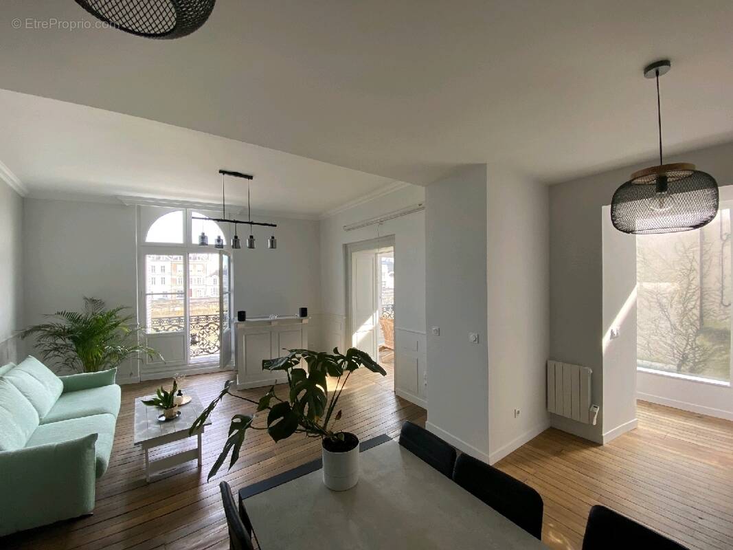 Appartement à LAVAL