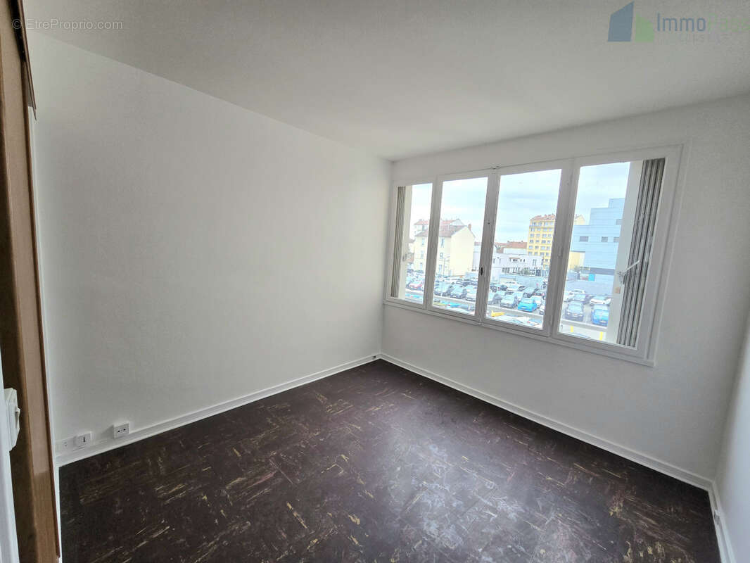 Appartement à LYON-8E