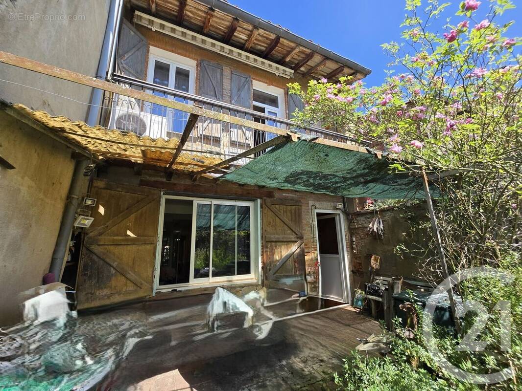 Maison à MONTESQUIEU-VOLVESTRE
