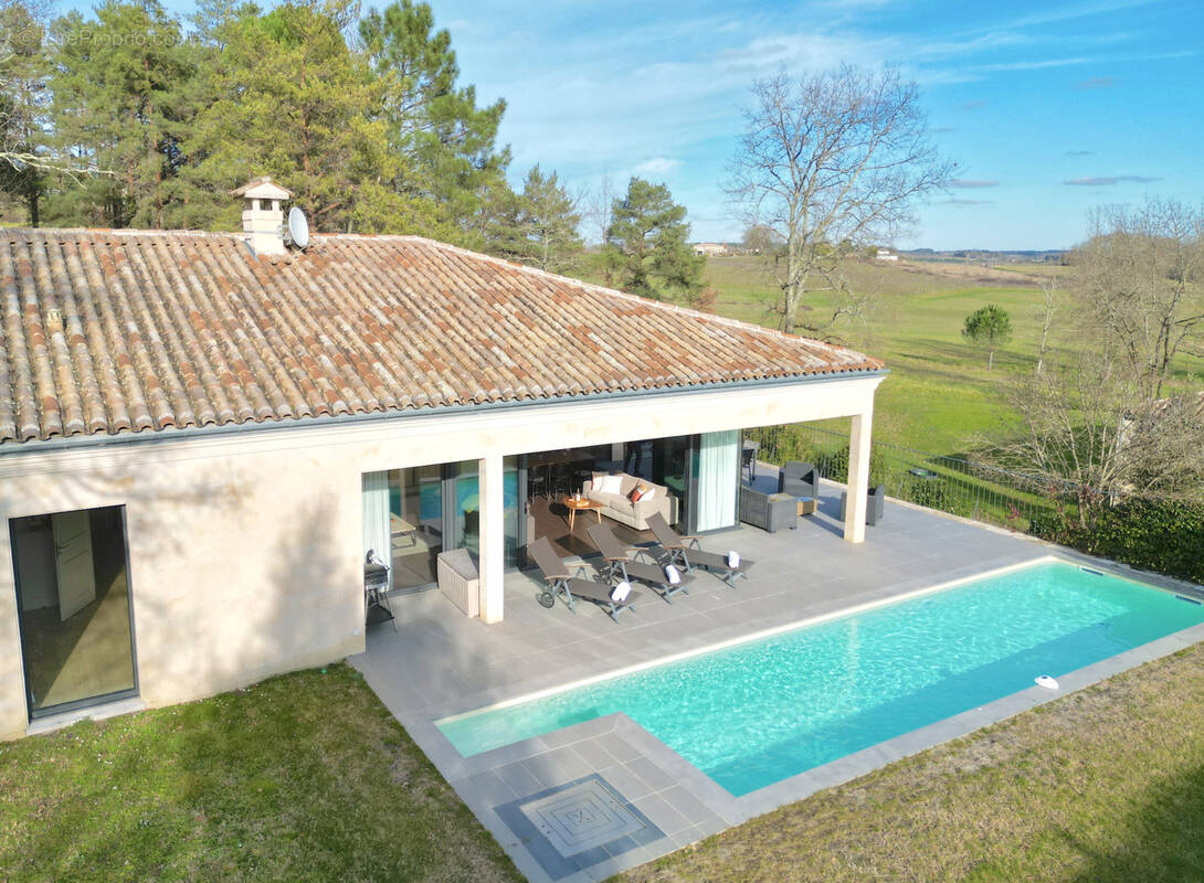 Maison à SAINT-EMILION