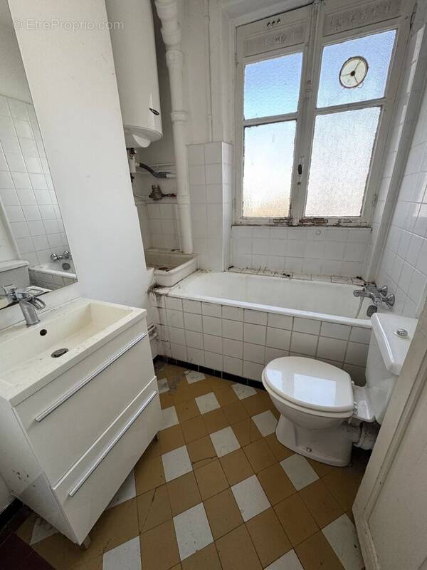 Appartement à PARIS-19E
