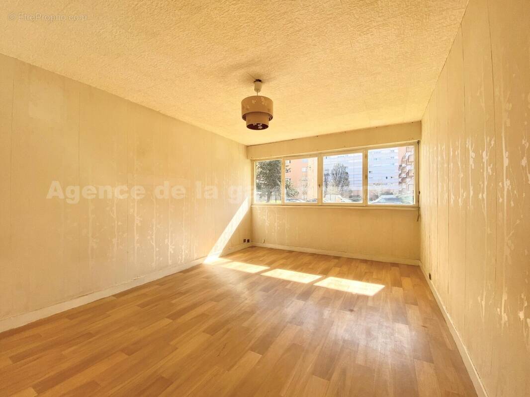 IMG_5058 - Appartement à EPINAY-SOUS-SENART