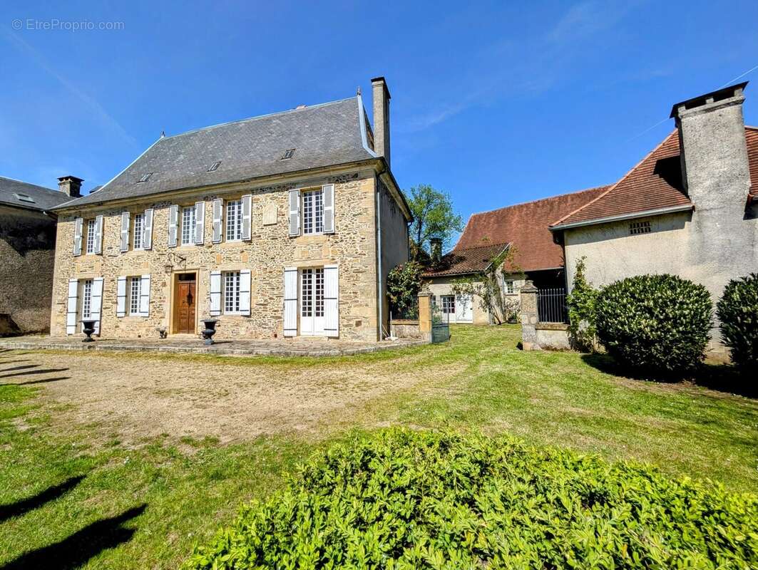 Maison à EXCIDEUIL