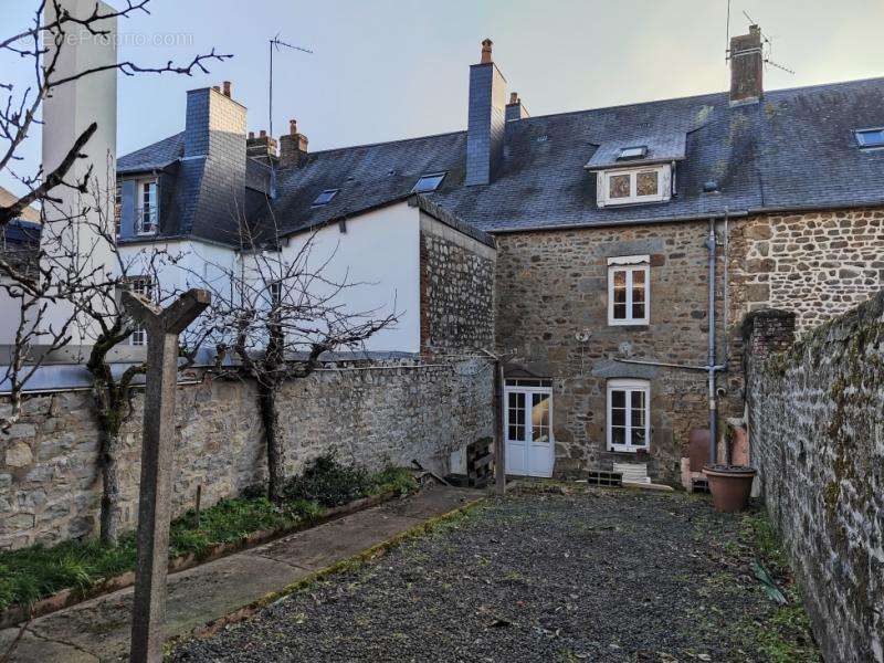 Maison à LA FERTE-MACE