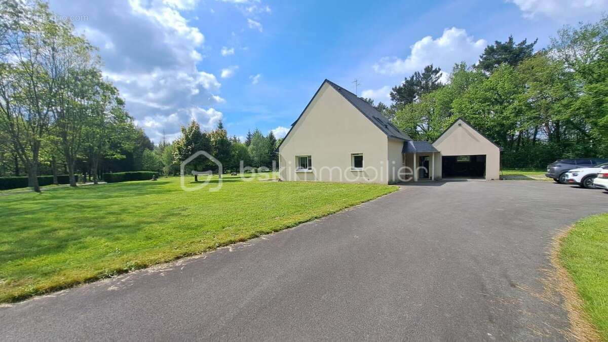 Maison à SAINT-GUYOMARD