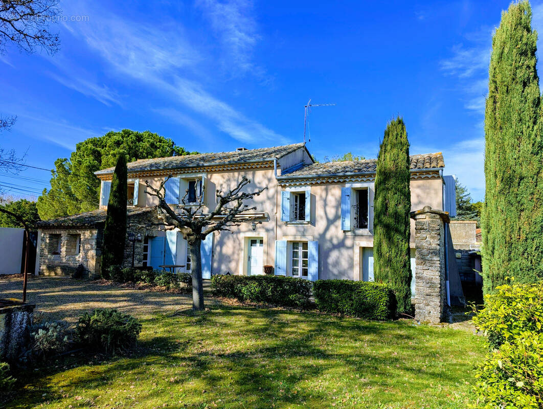 Maison à ROBION