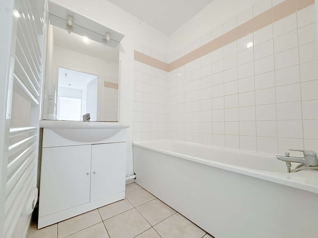 Appartement à BEUVRAGES