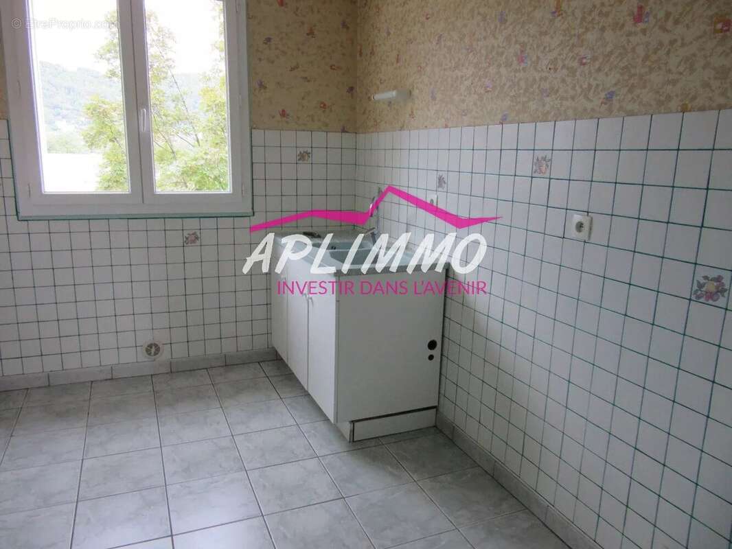 Appartement à LE TEIL