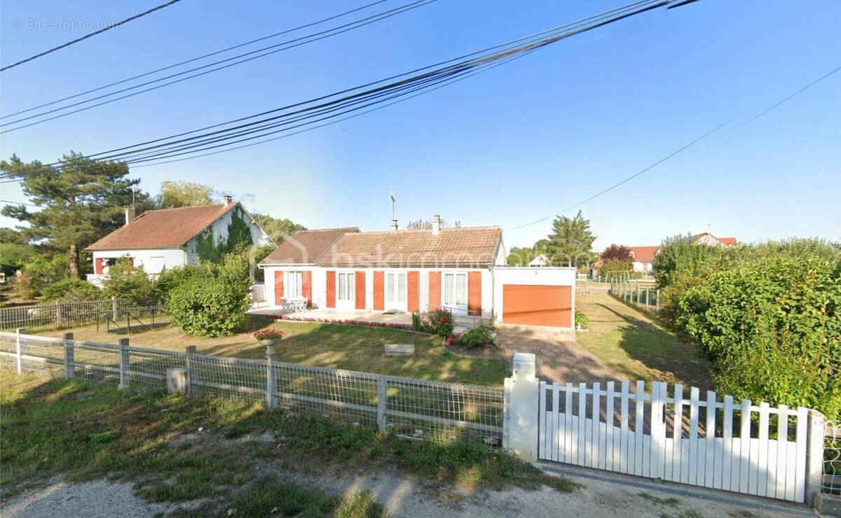 Maison à CORQUILLEROY