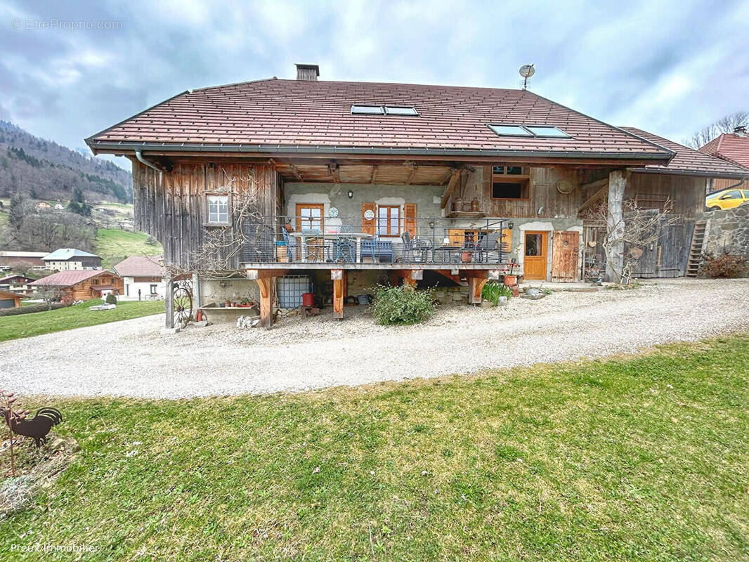Maison à THONES
