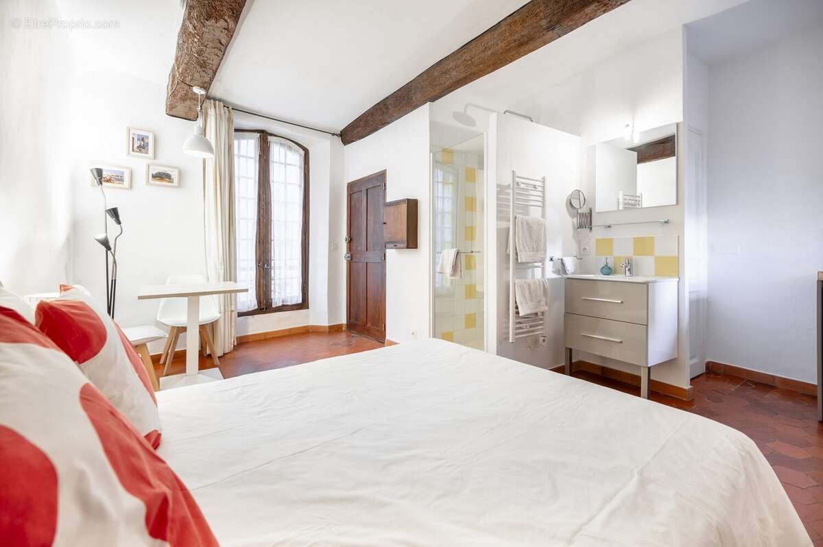 Appartement à MOUSTIERS-SAINTE-MARIE