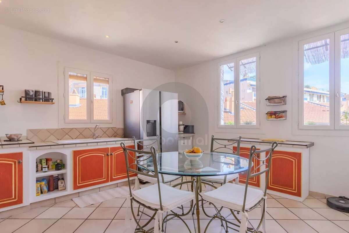 Appartement à MENTON